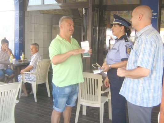 Poliţia a demarat o acţiune de prevenire a furturilor de şi din maşini